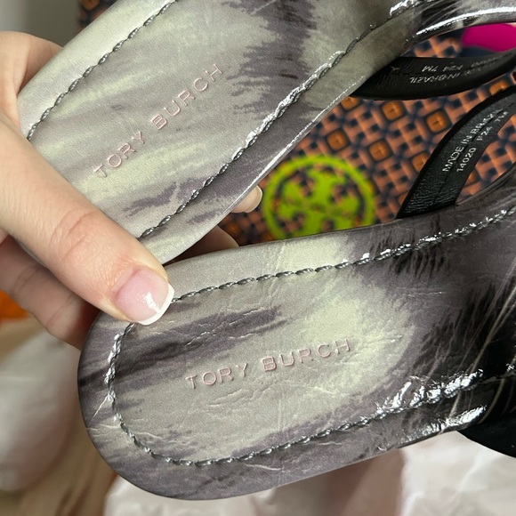 Tory Burch Miller Printed Patent Sandal Cat Portrait Size 7 - Picture 6 of 11